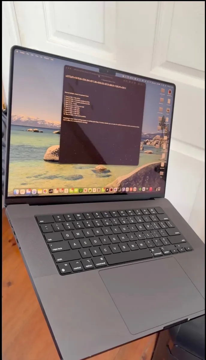 MacBook Pro M3 Pro 12-Core CPU and 18-Core GPU 16" - Image 2