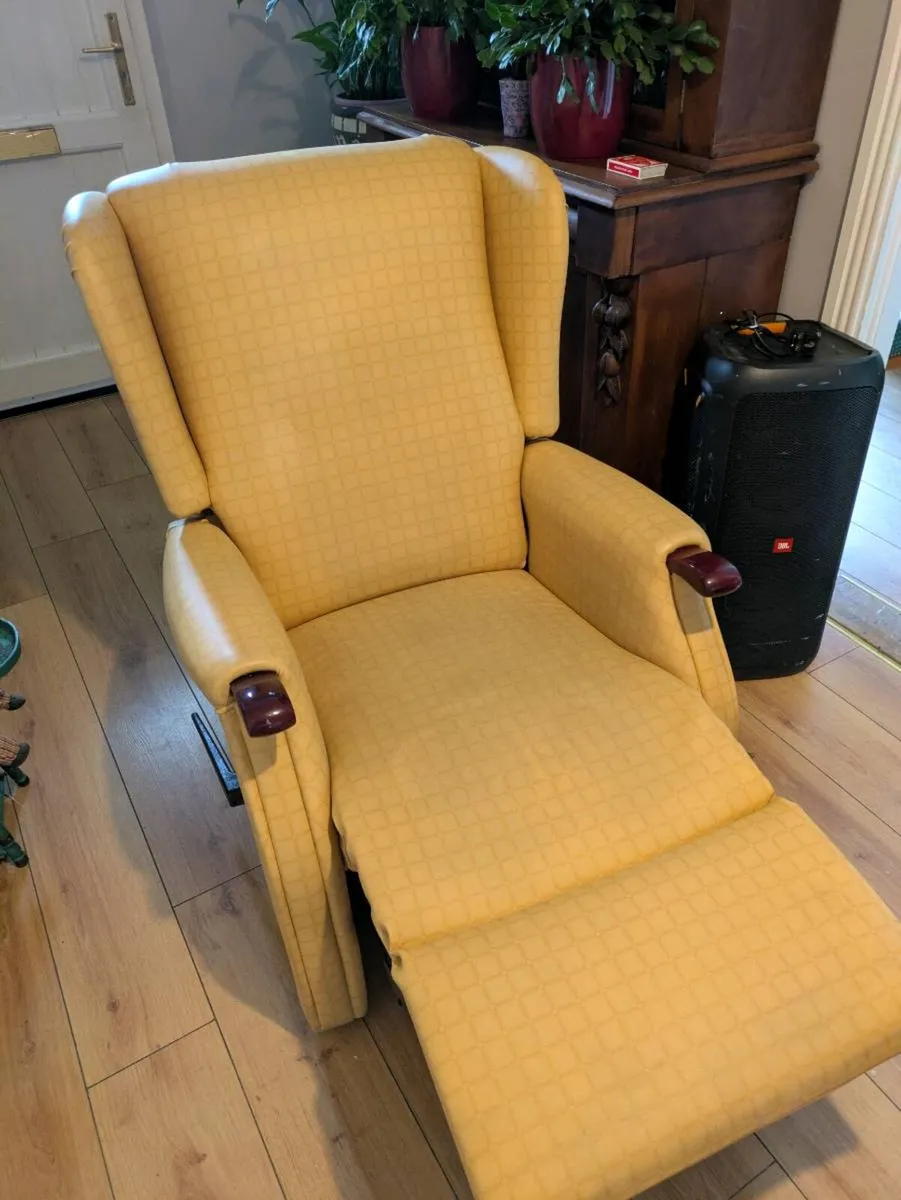 Recliner armchair - Image 3