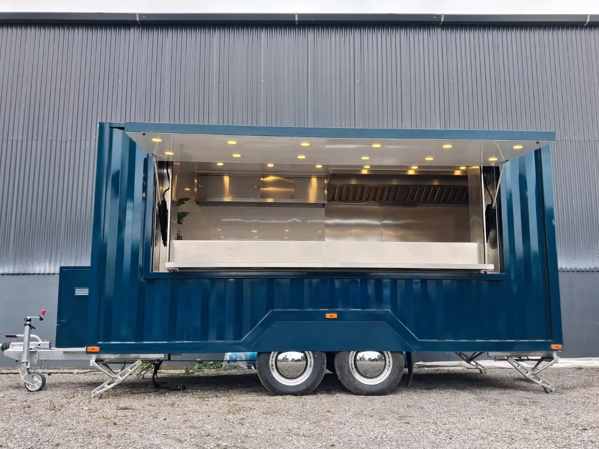 4.5 Meter Catering Container by Retro Food Trucks - Image 4