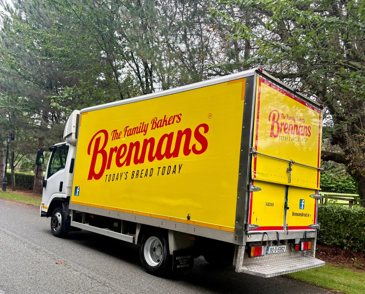 Isuzu Other 2019  Box body Bread Van - Image 2
