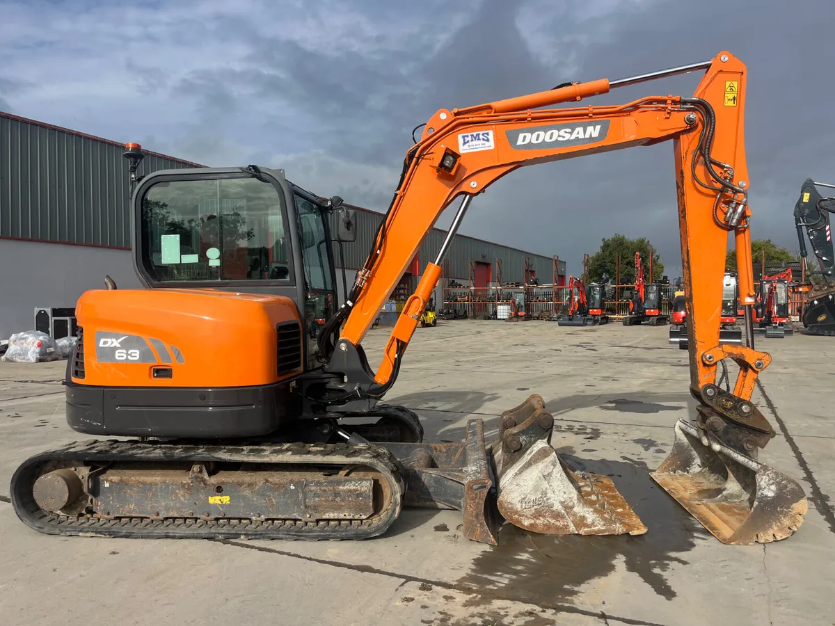 2021 Doosan DX63-3 Mini Excavator - Image 3