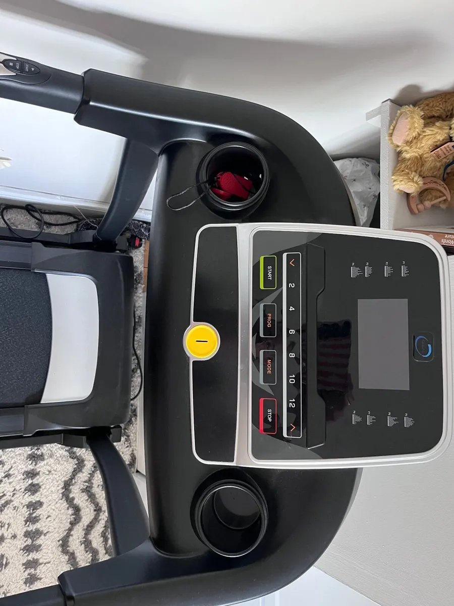 Cardio Pro Treadmill - Image 1