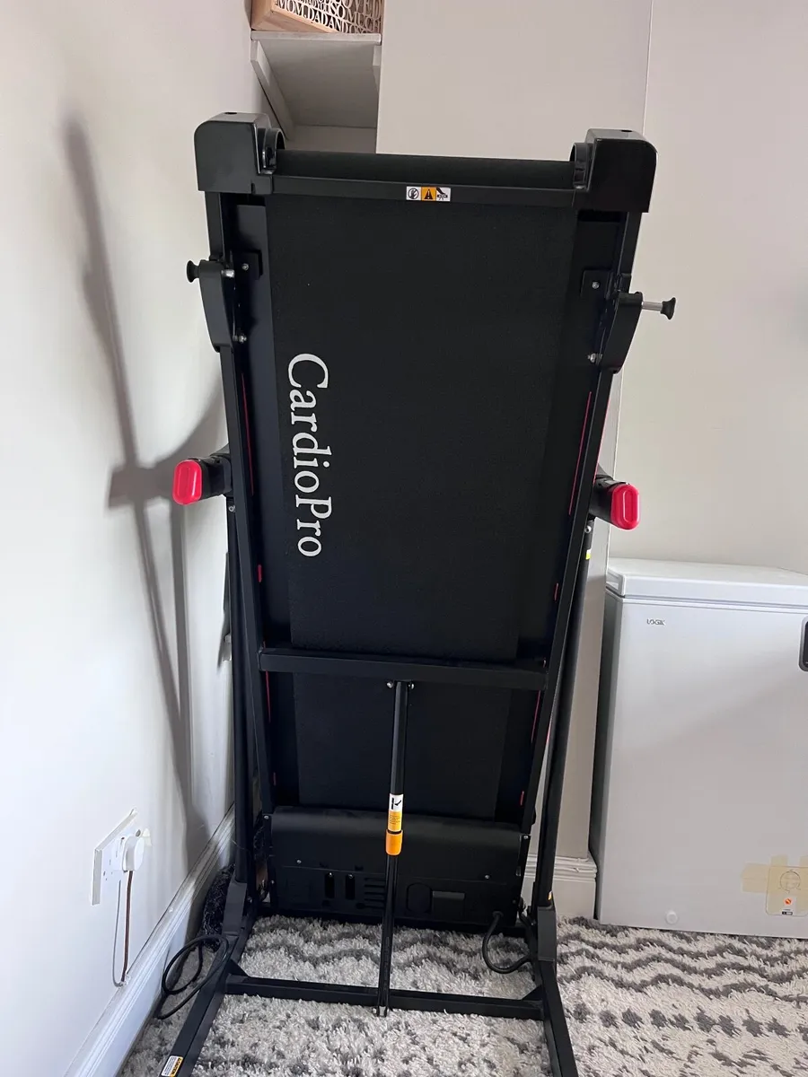 Cardio Pro Treadmill - Image 3