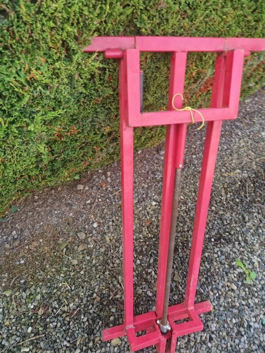 Ride-On Lawnmower Jack / Maintenance Lift - Image 2
