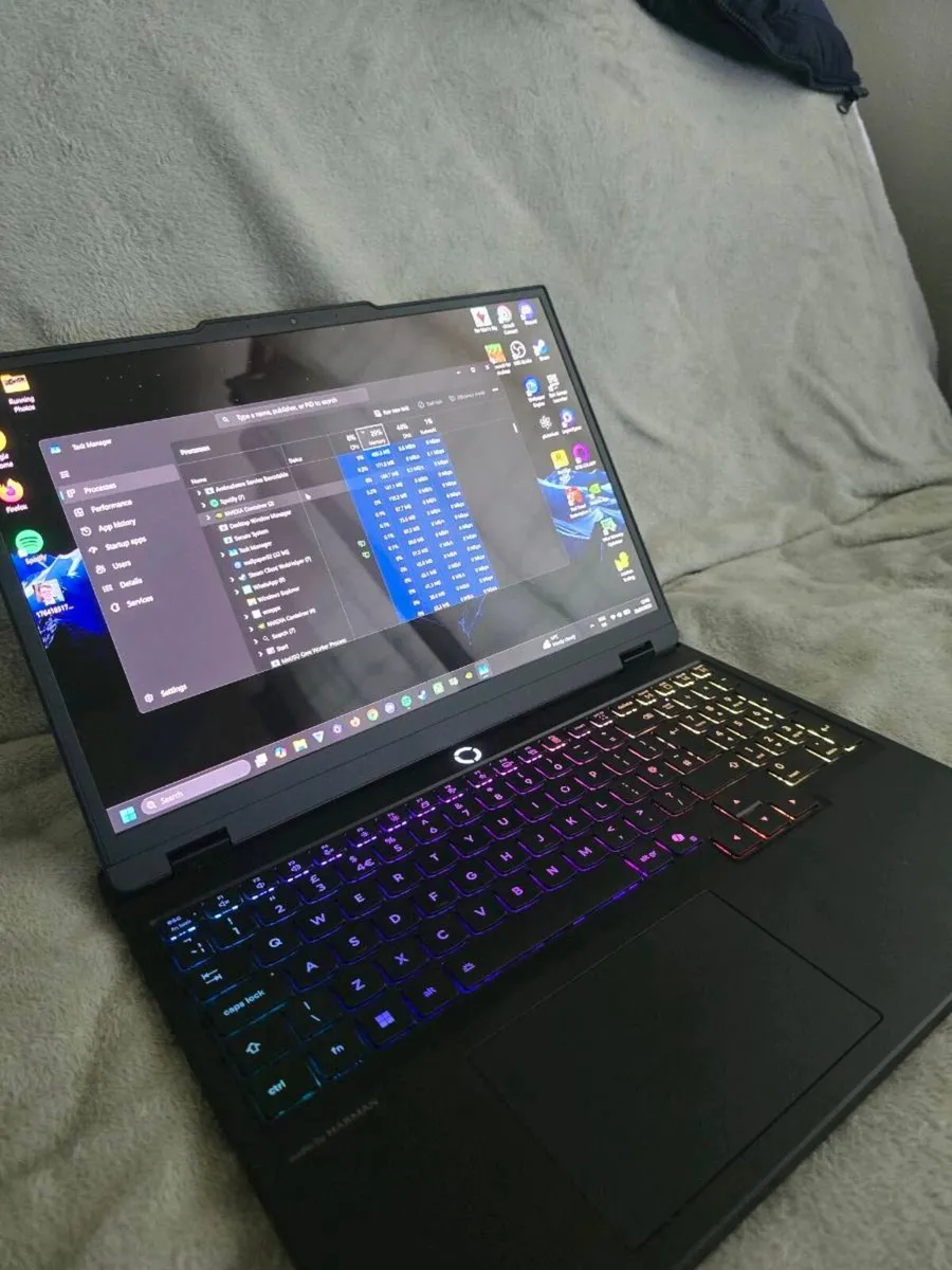 Lenovo Legion 5 Gaming Laptop - Image 2