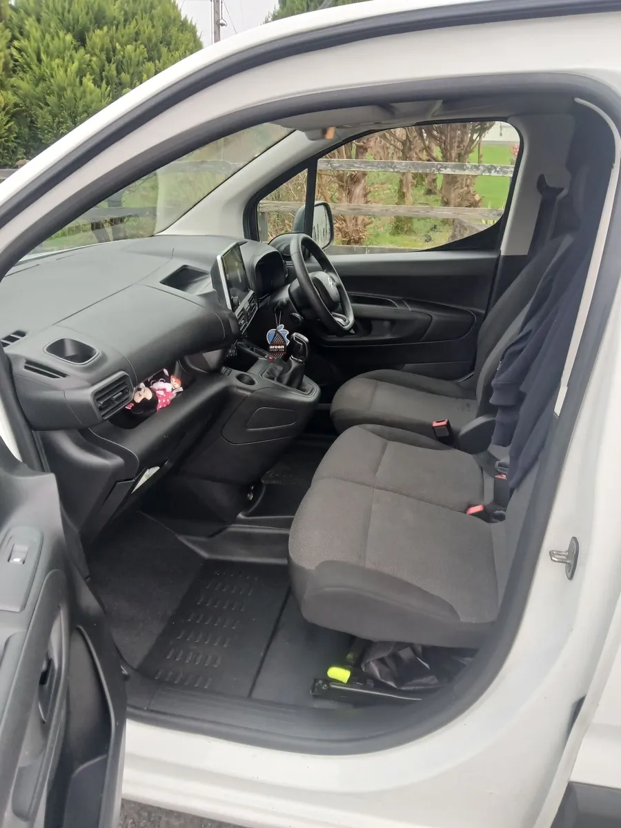 212 Citroen Berlingo - Image 2