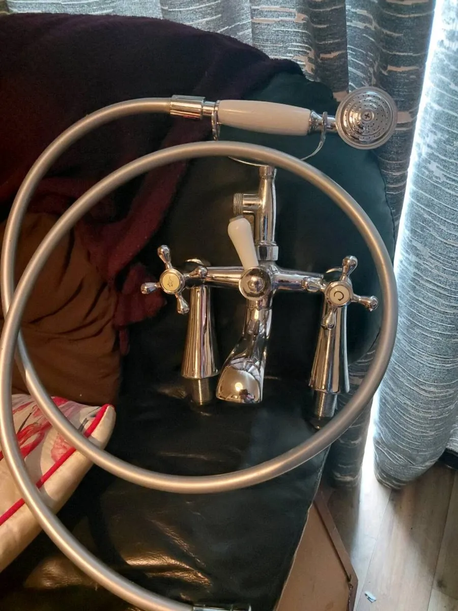 Victorian bath mixertap - Image 3
