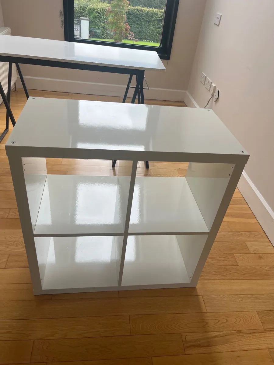 Desk & bookshelf - Image 3
