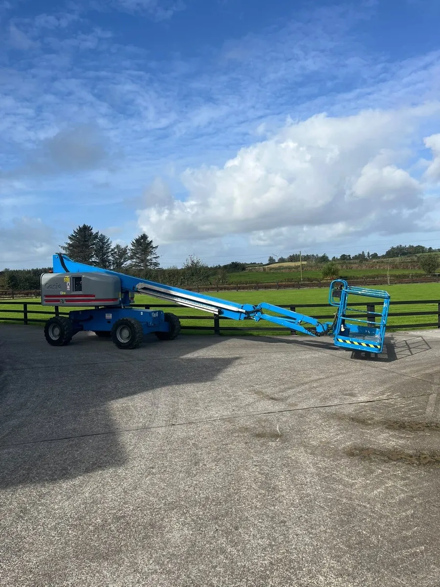 Genie boom lift - Image 2