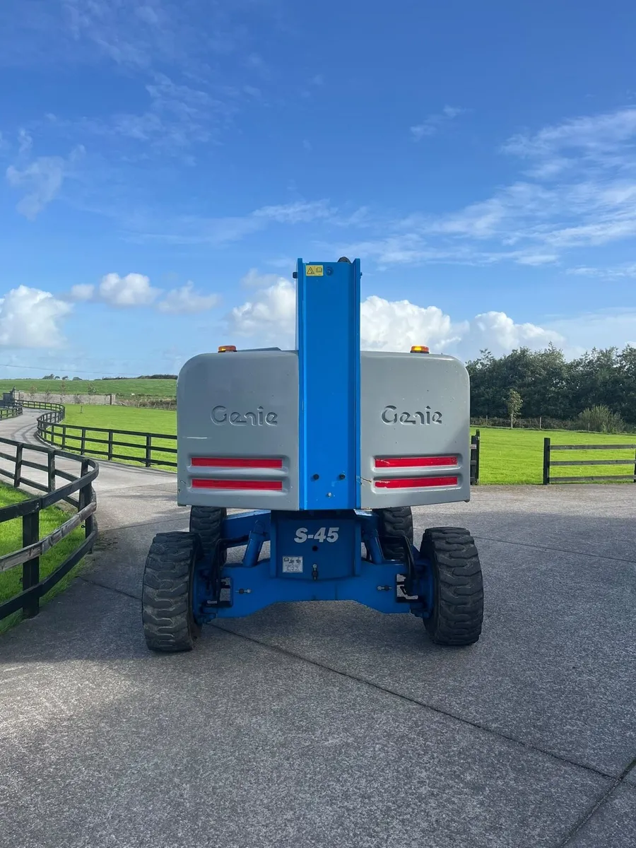 Genie boom lift - Image 4