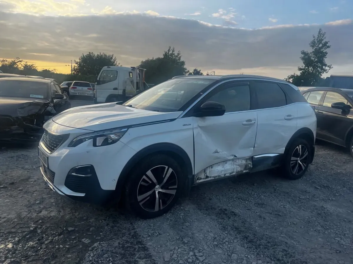 19 Peugeot 3008 1.5 diesel Gt line - Image 4