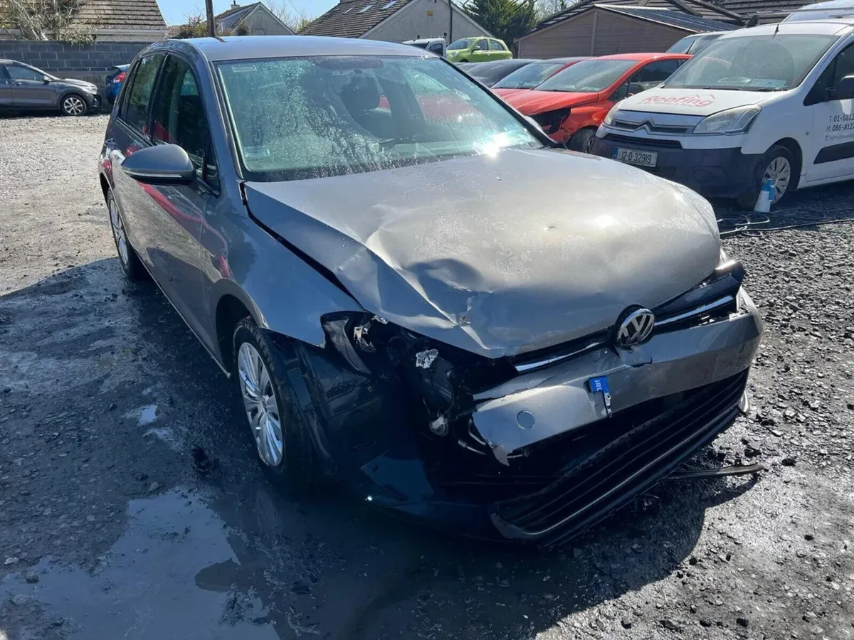 2015 Vw Golf 1.6 Tdi with parts - Image 2