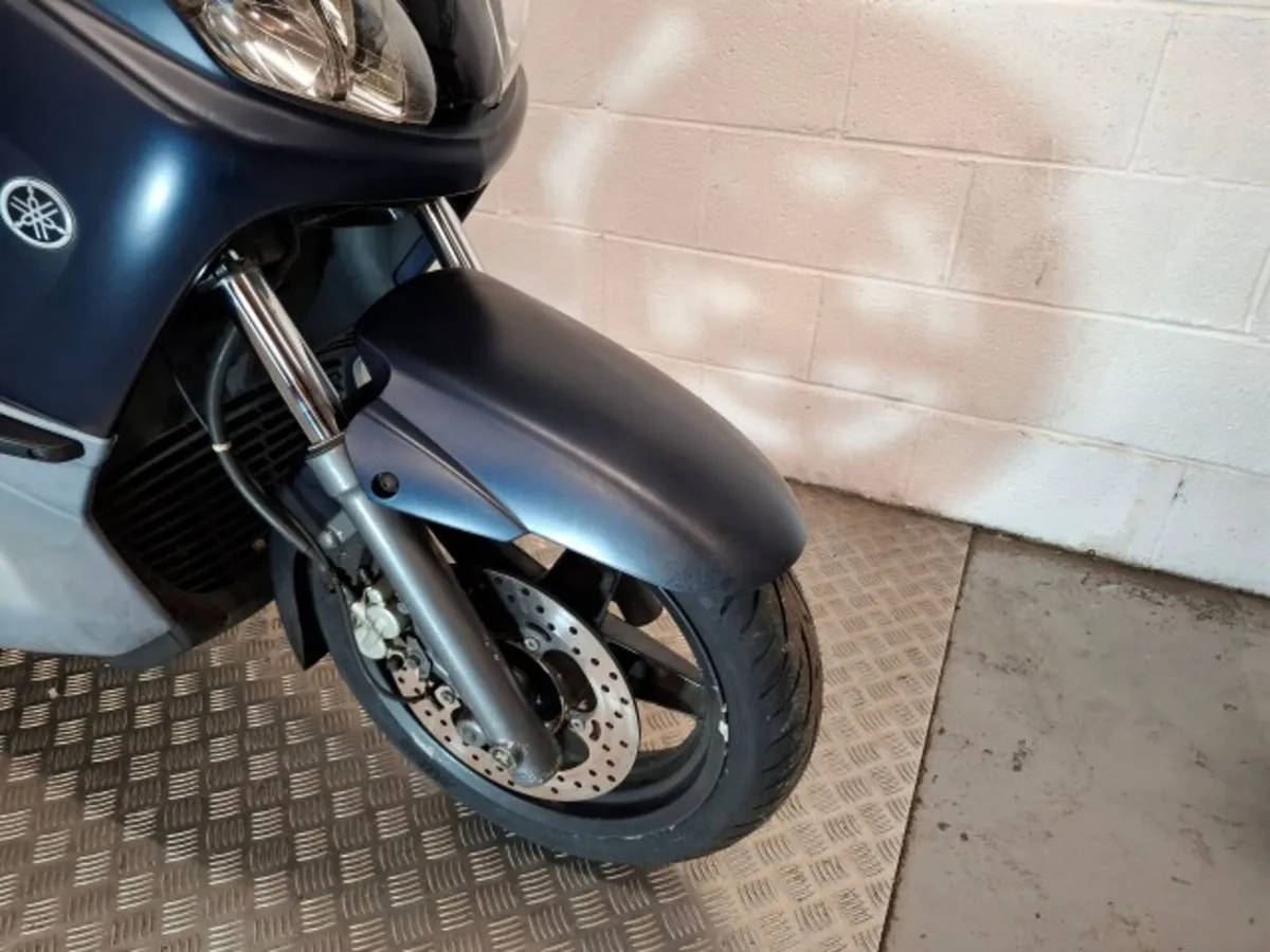 Yamaha Xmax 125 2012 - Image 3