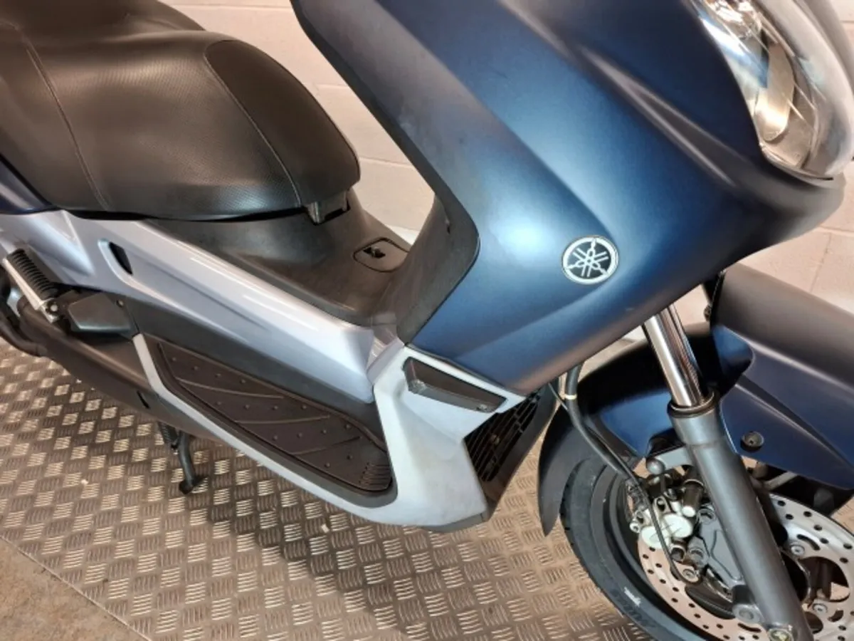 Yamaha Xmax 125 2012 - Image 4