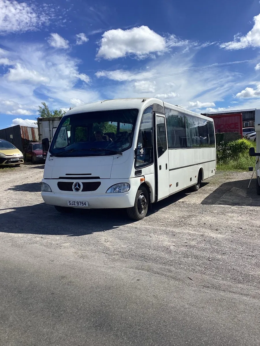 33 seater with test - Image 1