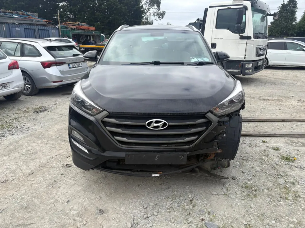 2016 Hyundai Tucson 1.7 Diesel light damage - Image 3