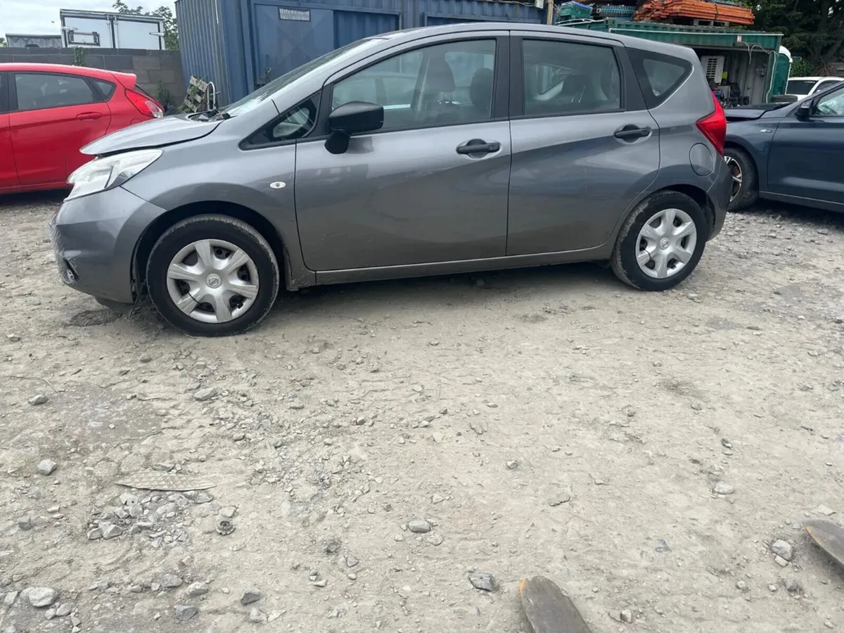 15 Nissan note 1.2 petrol low kms - Image 4