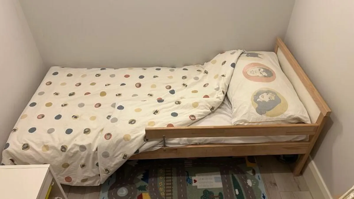 Junior Bed - Image 1