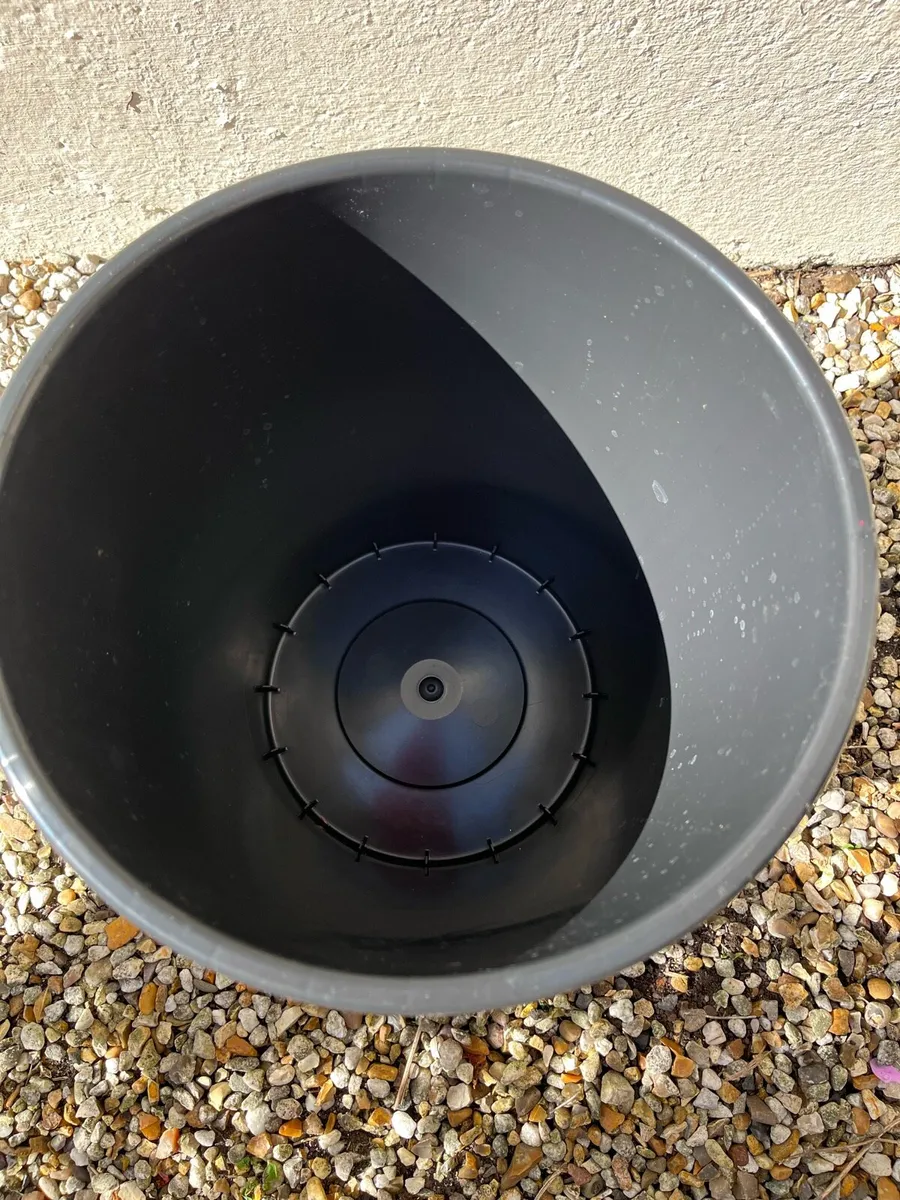 40 Black Buckets - Image 3