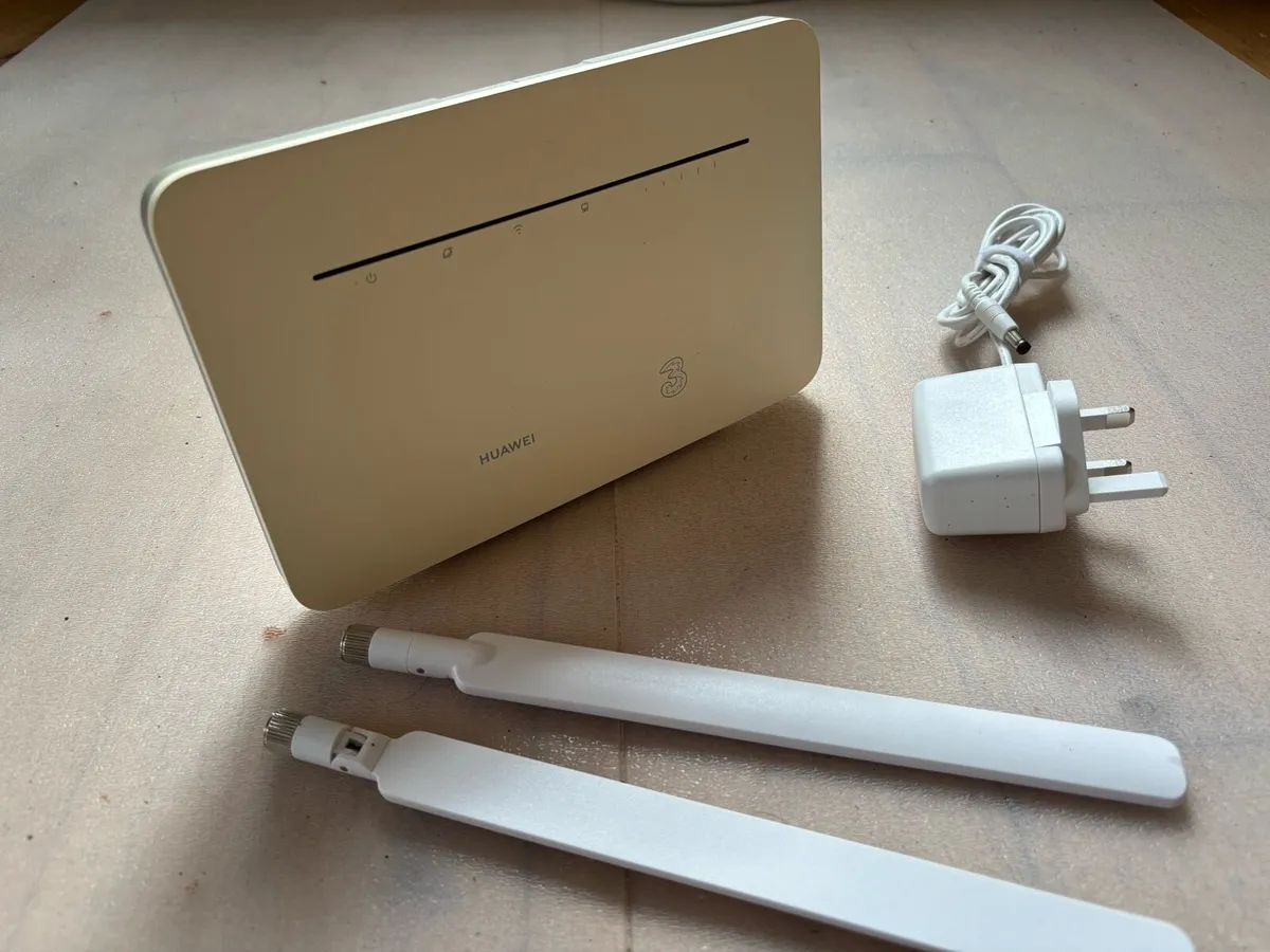 Huawei B535 232 4G router - Image 1