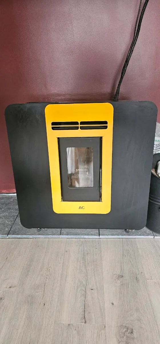 Ambiente Calore Luna 5 Piu pellet stove - Image 2