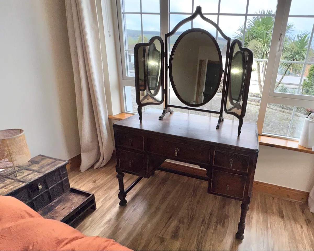 Antique oak desk and Edwardian triple mirror - Image 1