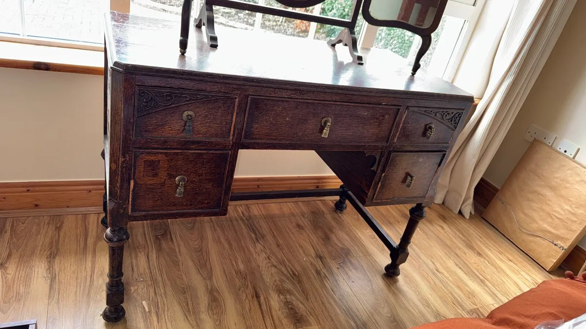 Antique oak desk and Edwardian triple mirror - Image 3