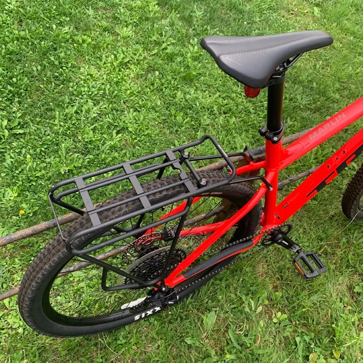 TREK Marlin 8 Mountain Bike - Size L - Pristine Excellent Condition - Image 2