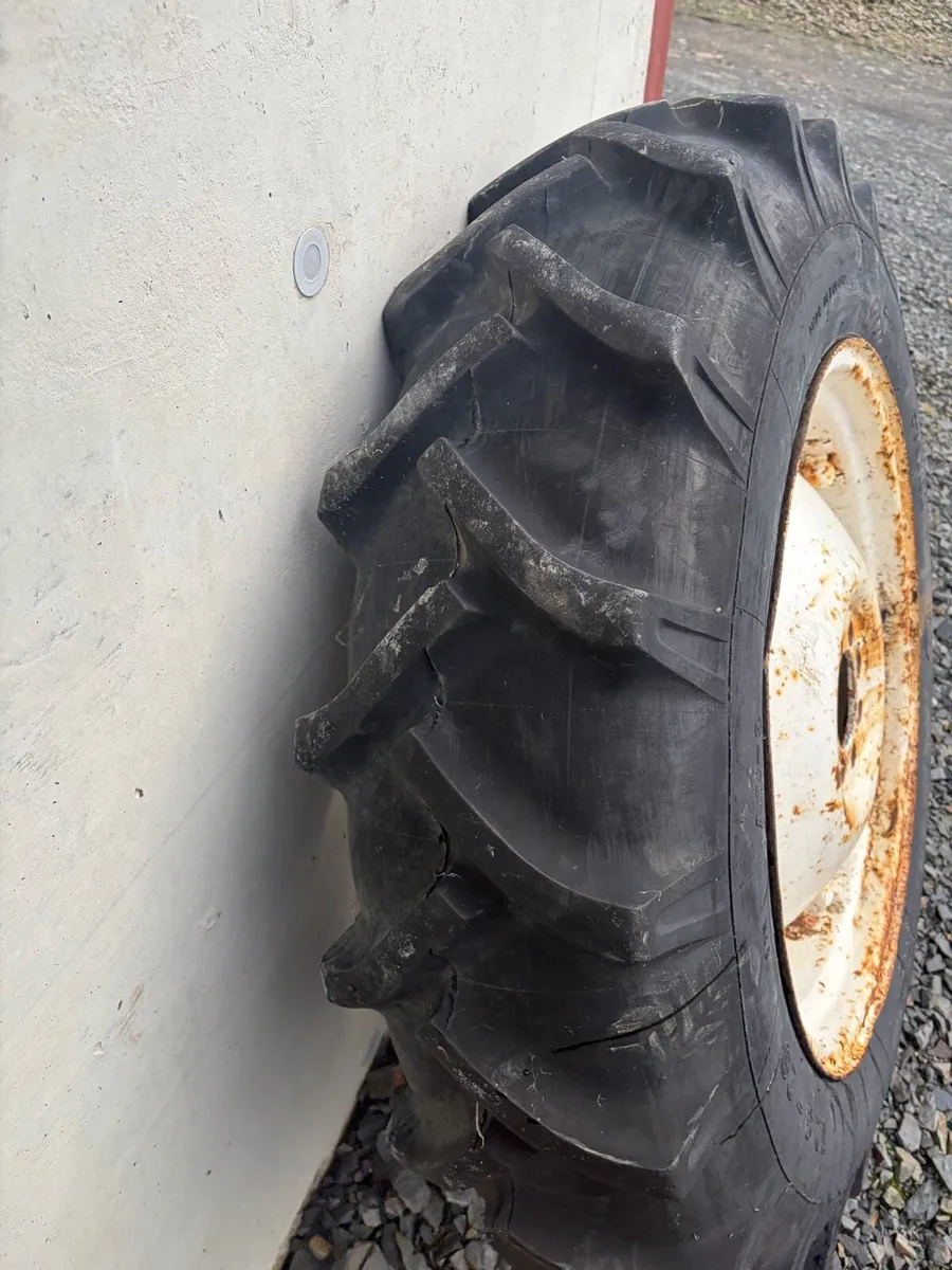Wheels and tyres - Image 3