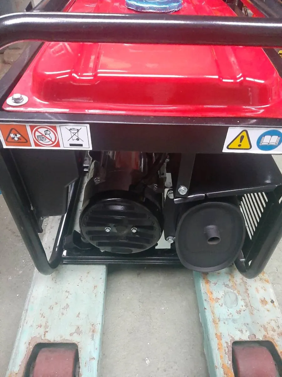 6.5 KVA Generator new - Image 4