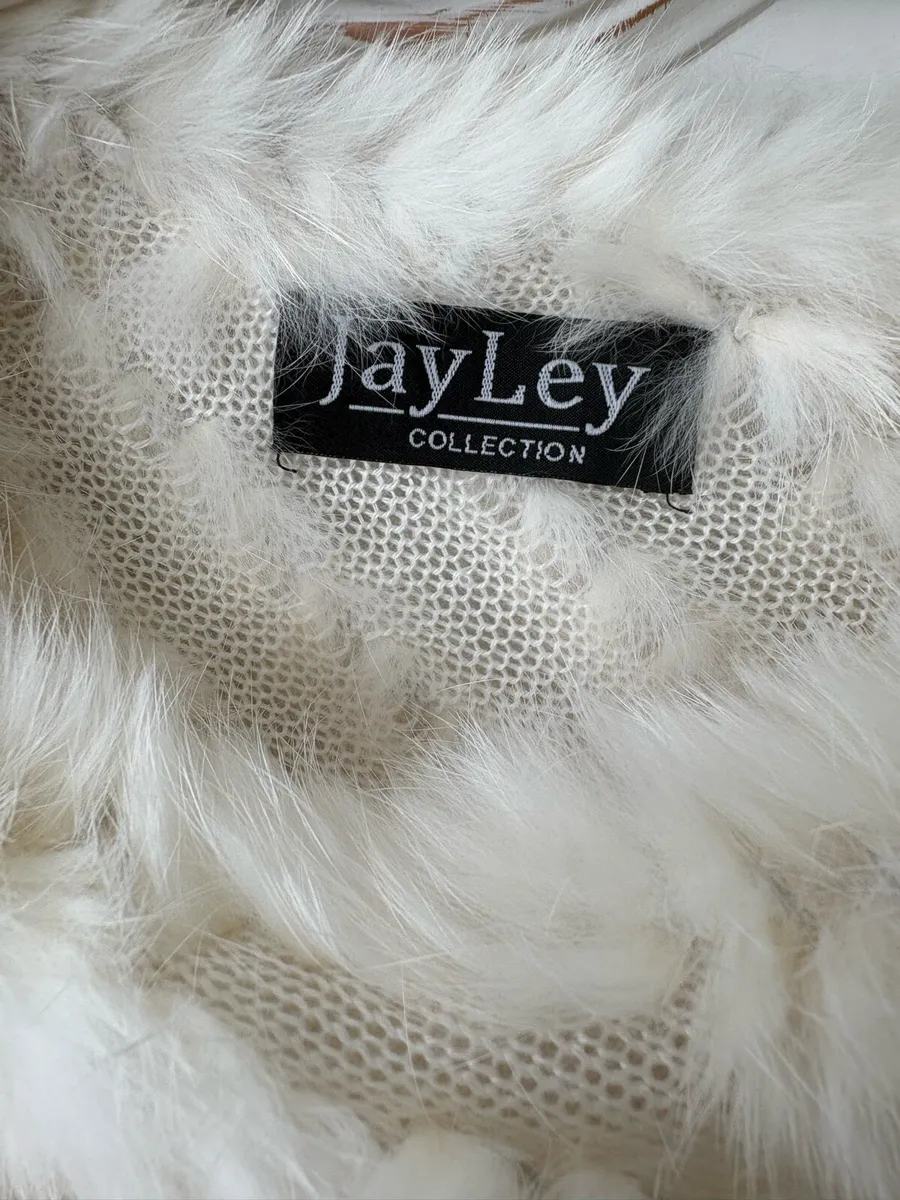 Fur poncho - Image 2