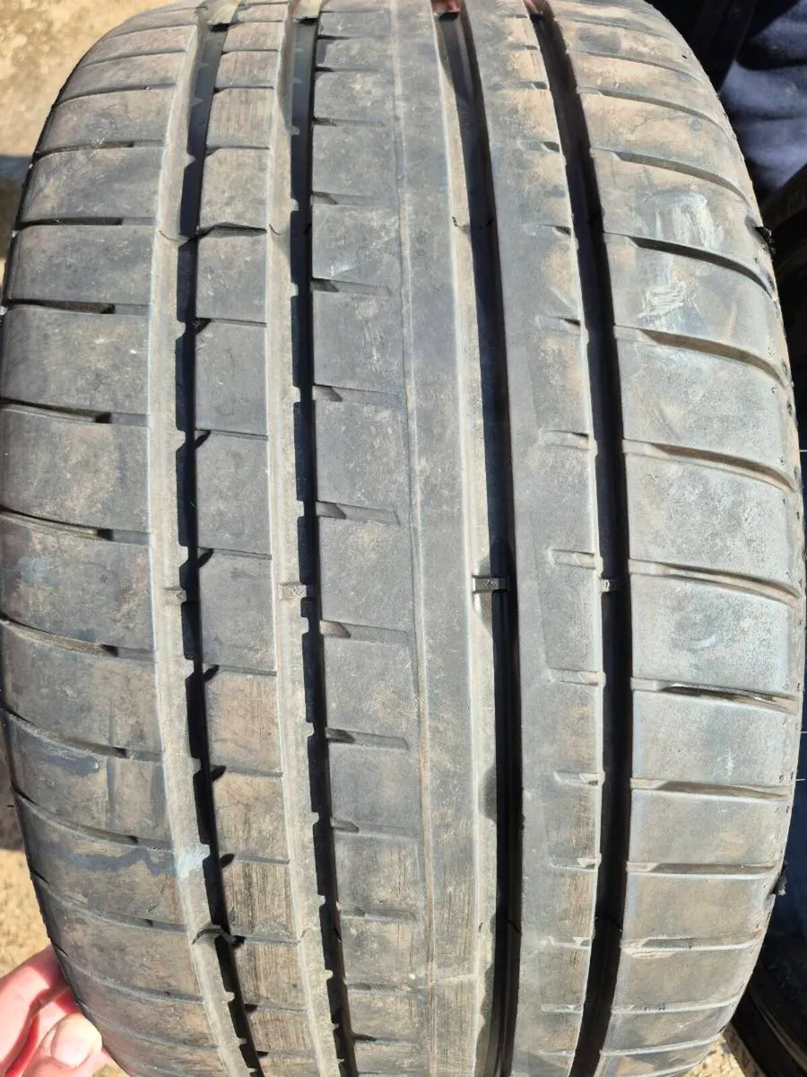 BMW alloys tyres - Image 3