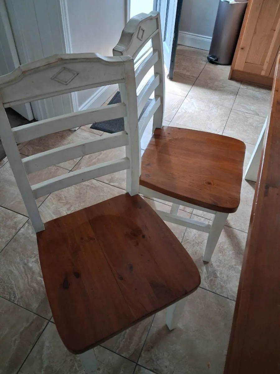 Dining table  4 chairs - Image 3