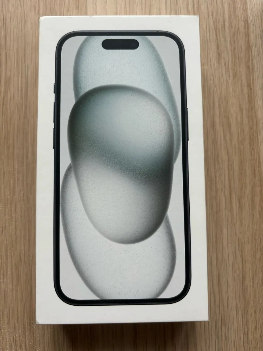 iPhone 15 256GB - Image 3