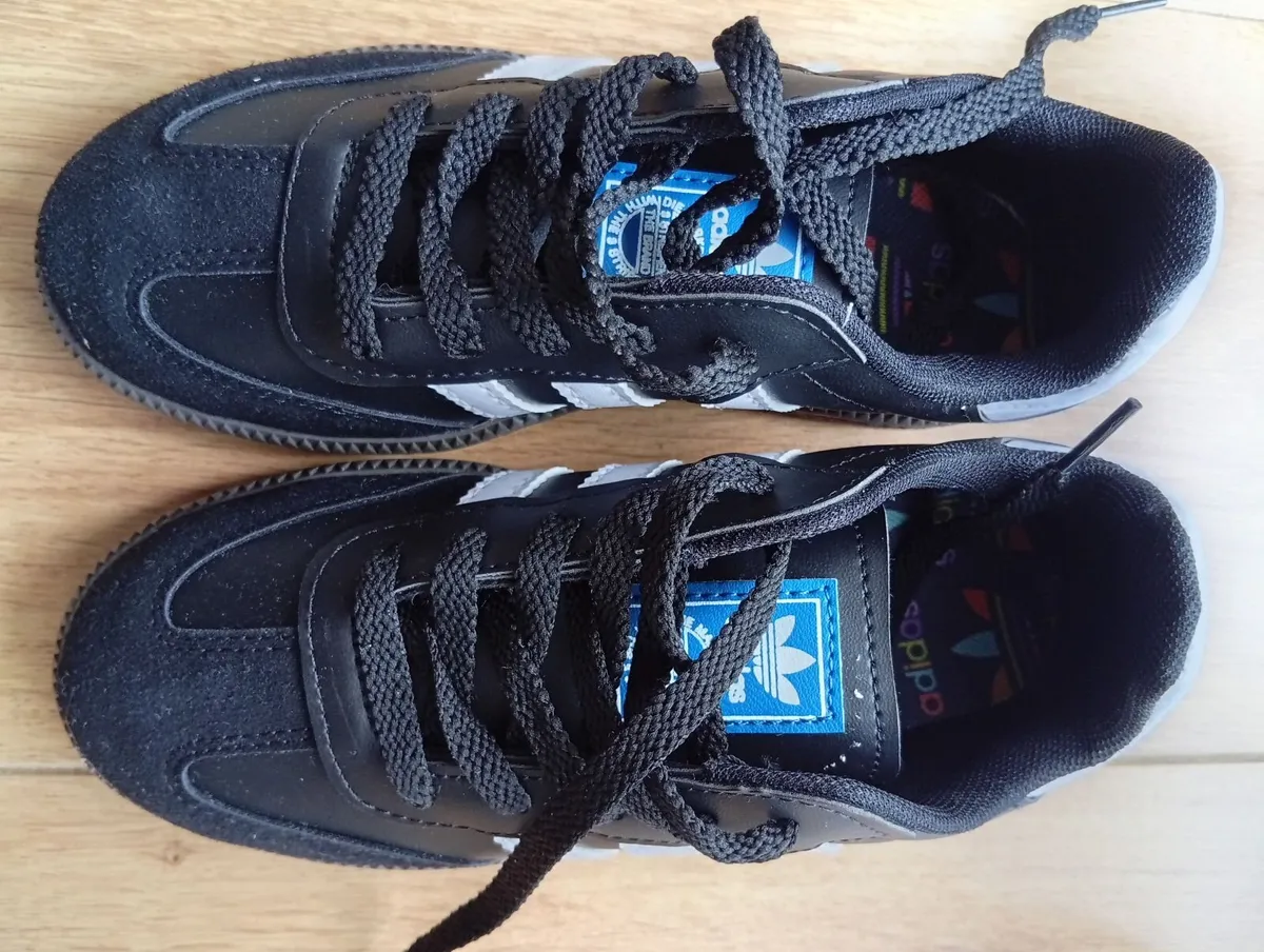 Shoe boys - Image 3