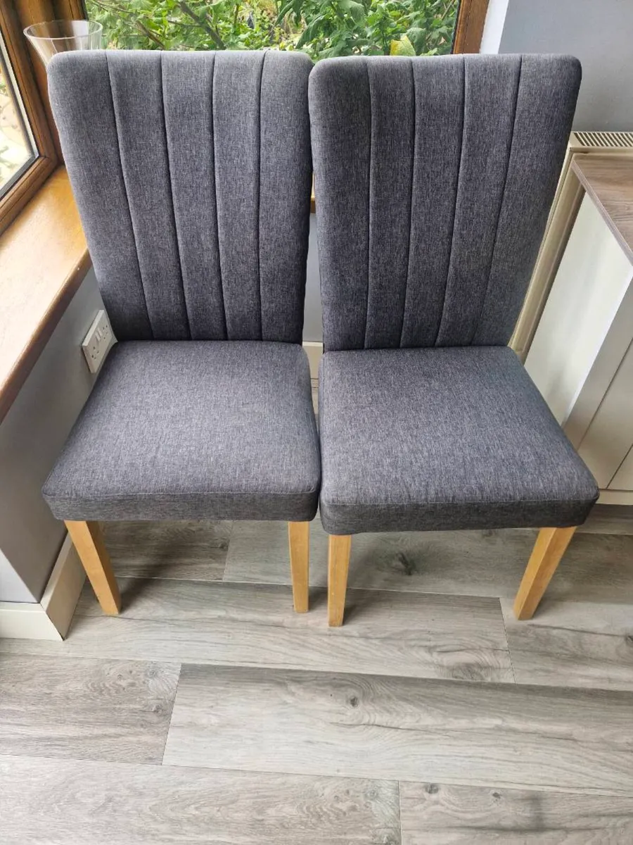2 dining chairs - Image 1