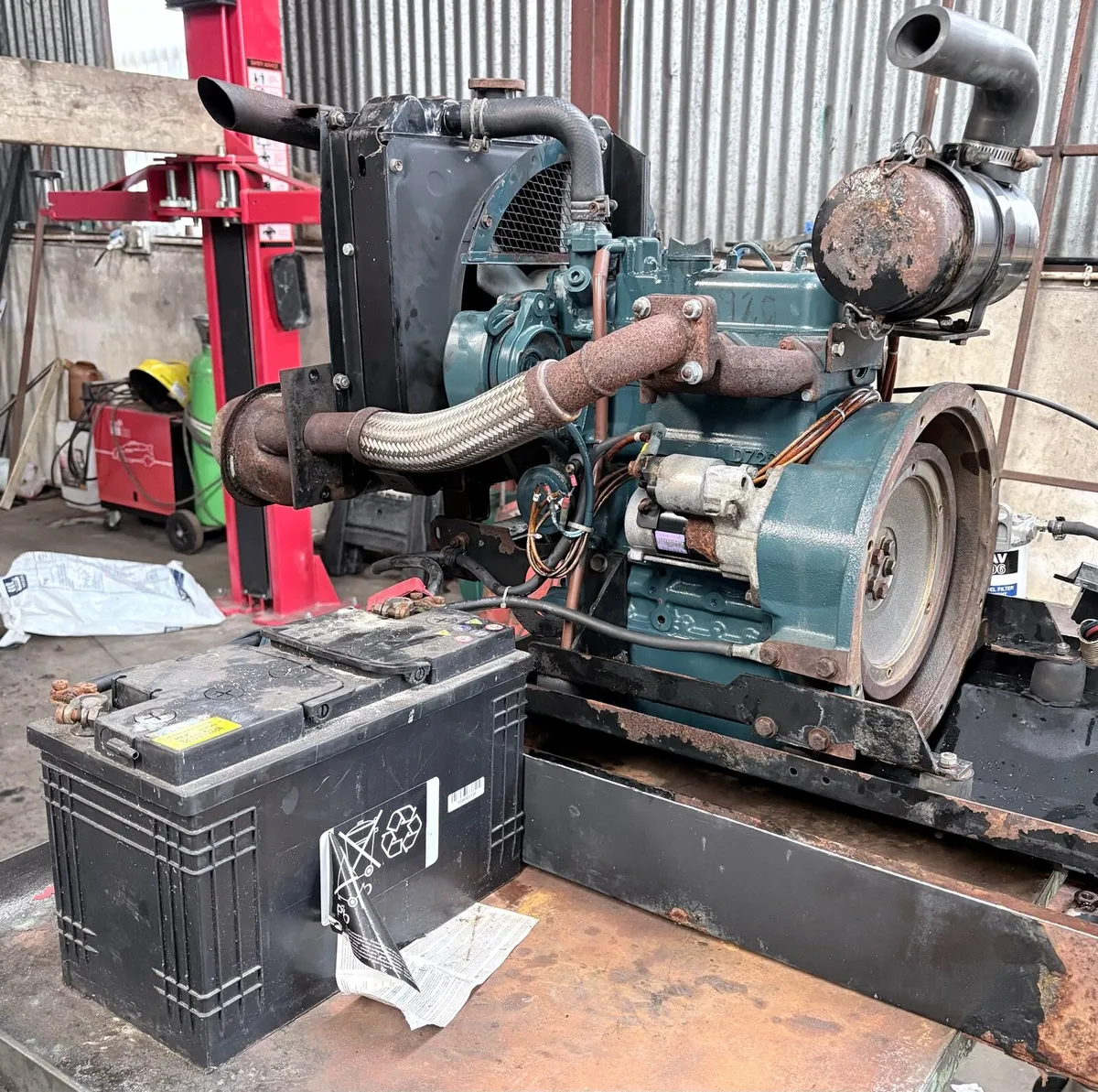 Kubota D722 Engine - Image 2