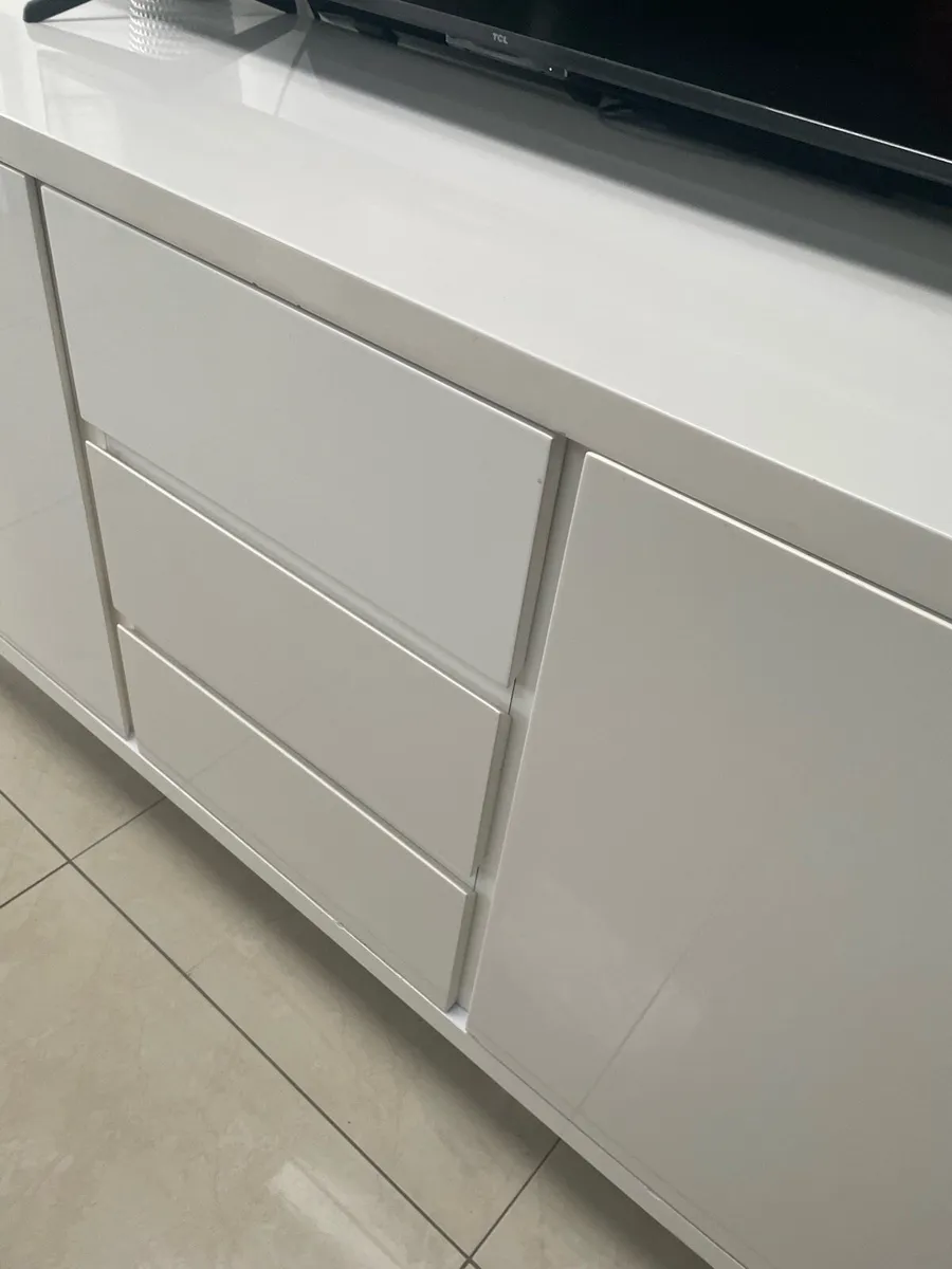 Side board - Image 2