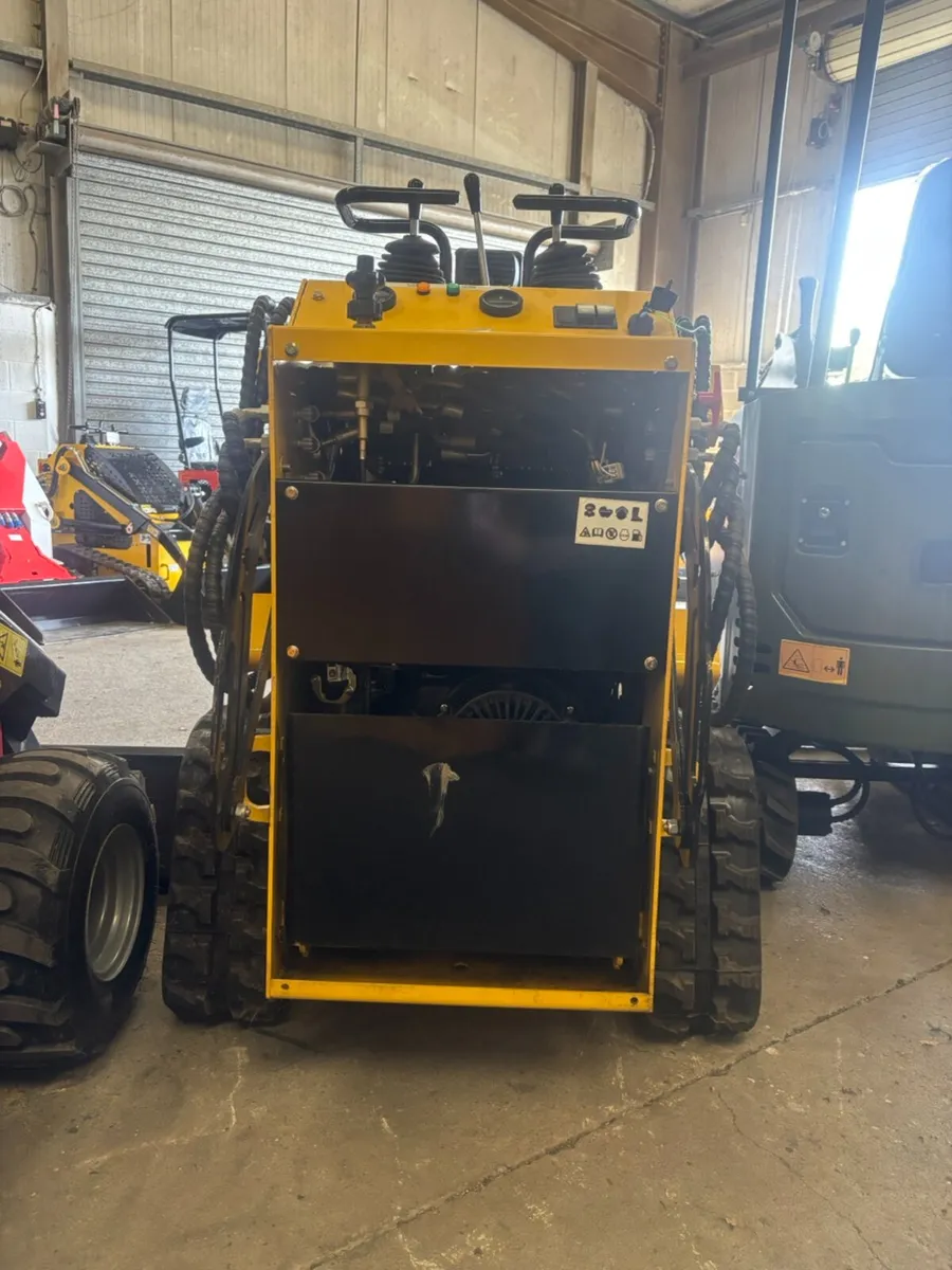 Delano T360 Tracked Pedestrian Skid Steer - Image 4