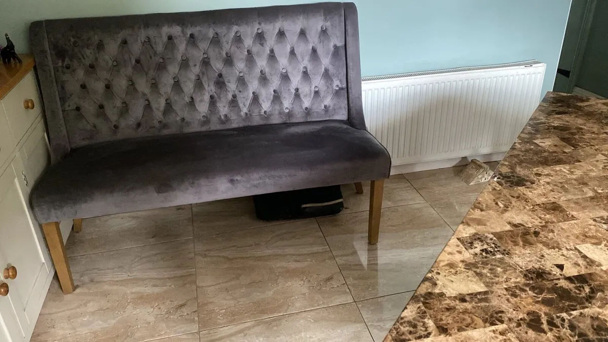 Kitchen Table & Chairs - Image 2