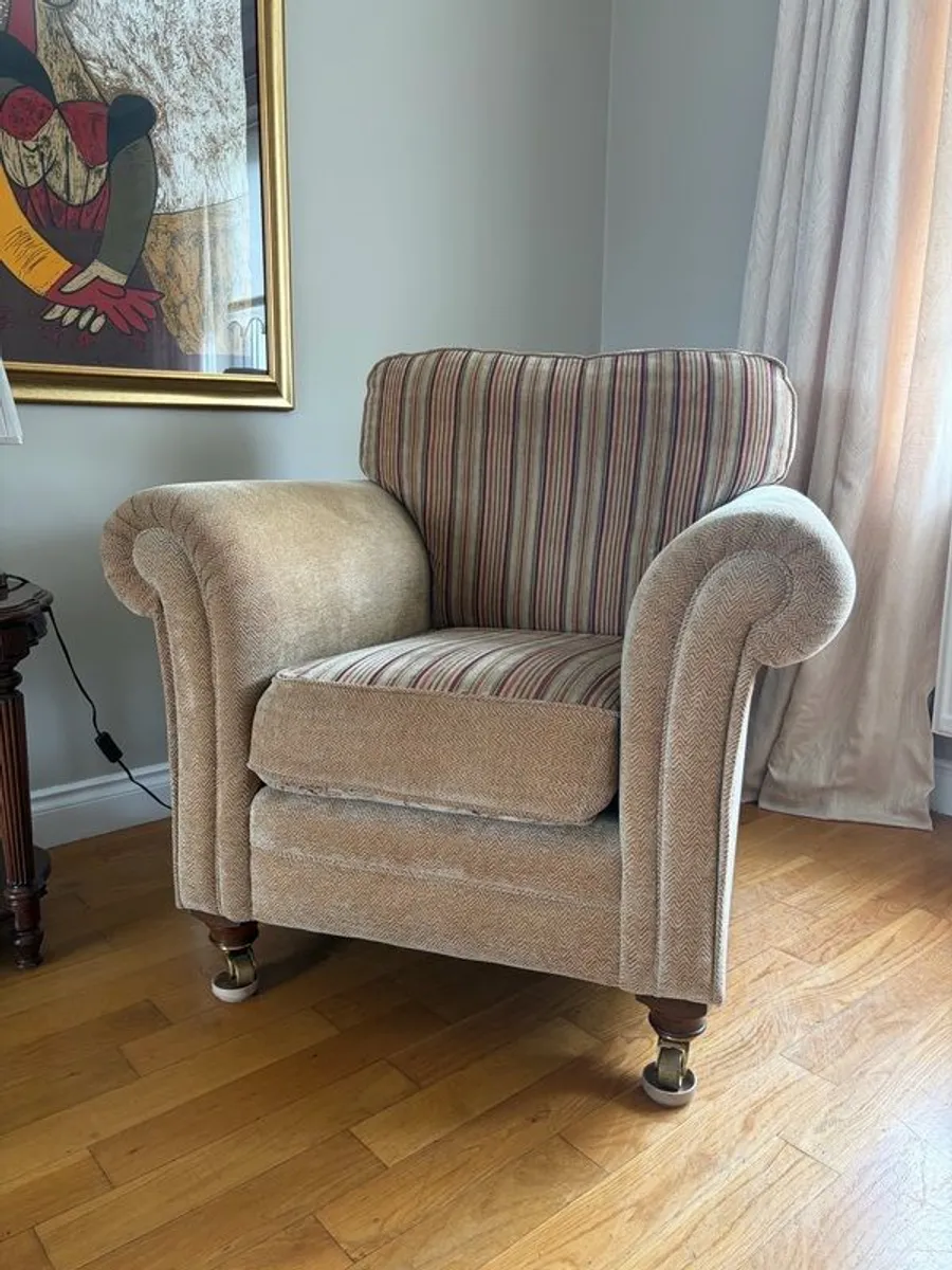 Armchair - Image 1