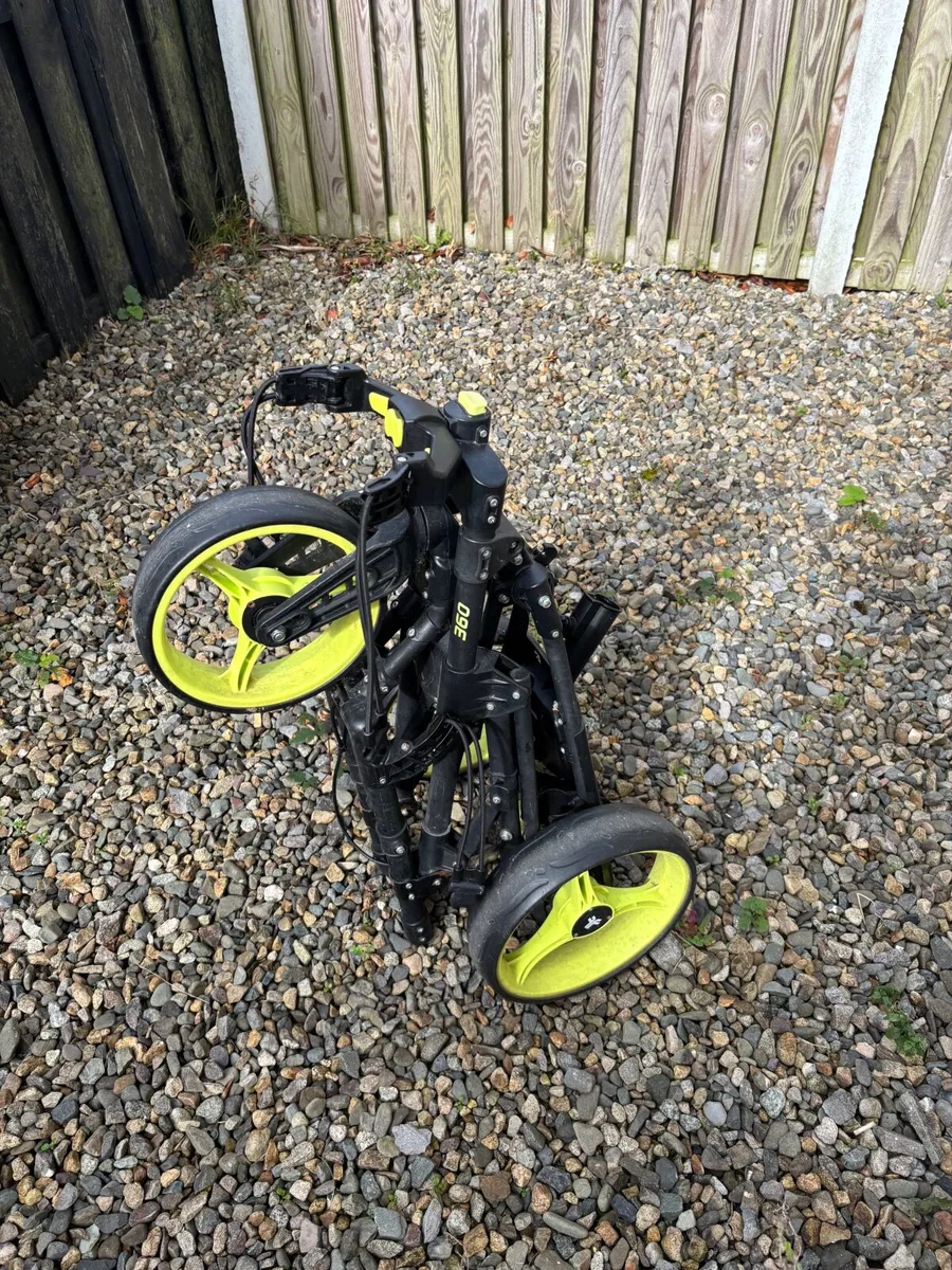Golf trolly - Image 1