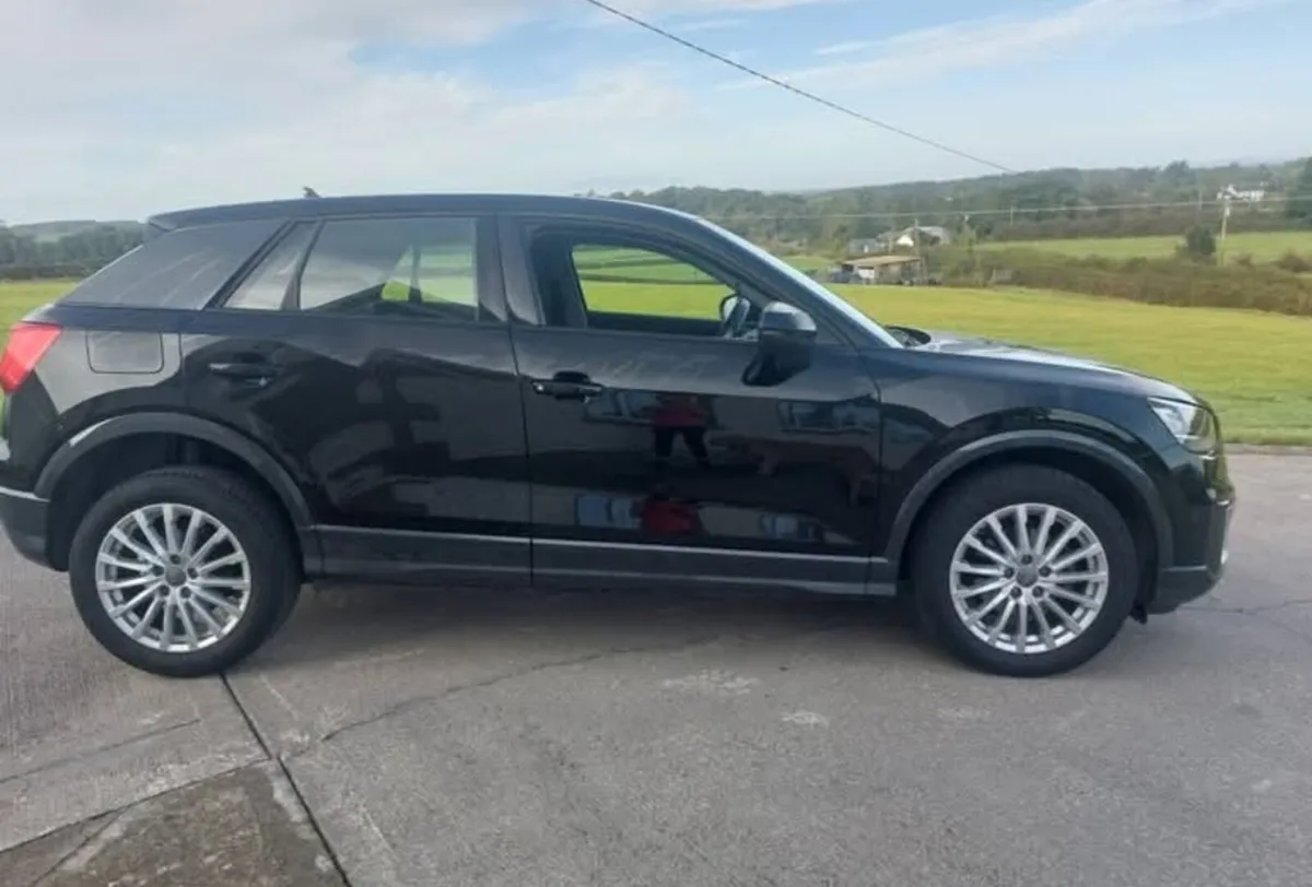 Audi Q2 30 TDI 116HP SE 4 DR - Image 3