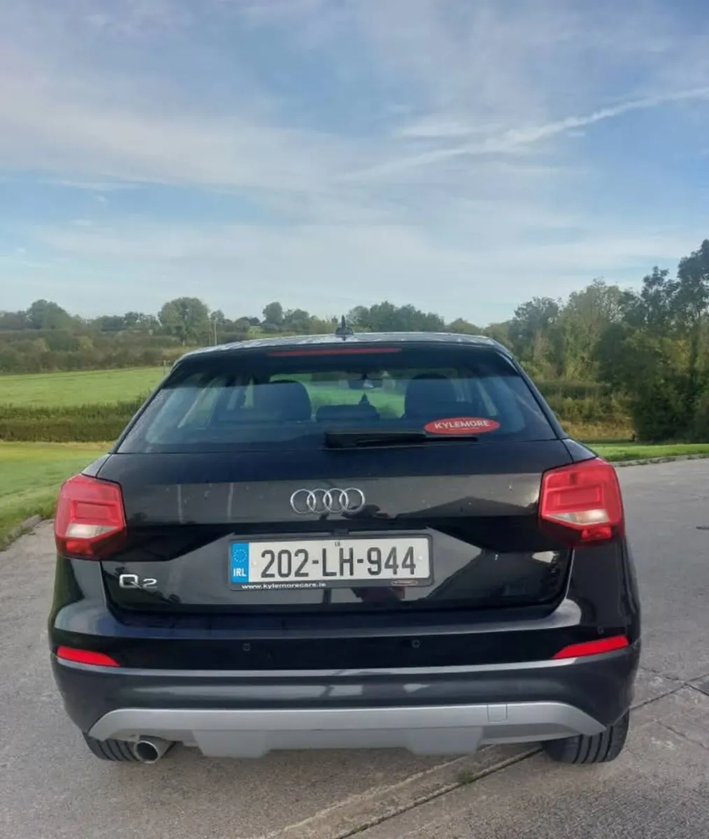 Audi Q2 30 TDI 116HP SE 4 DR - Image 2
