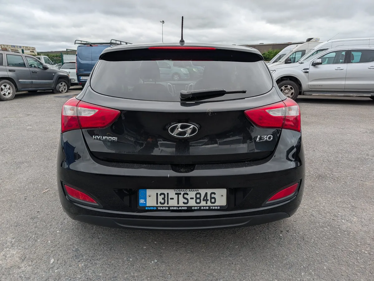 Hyundai i30 van new cvrt - Image 3