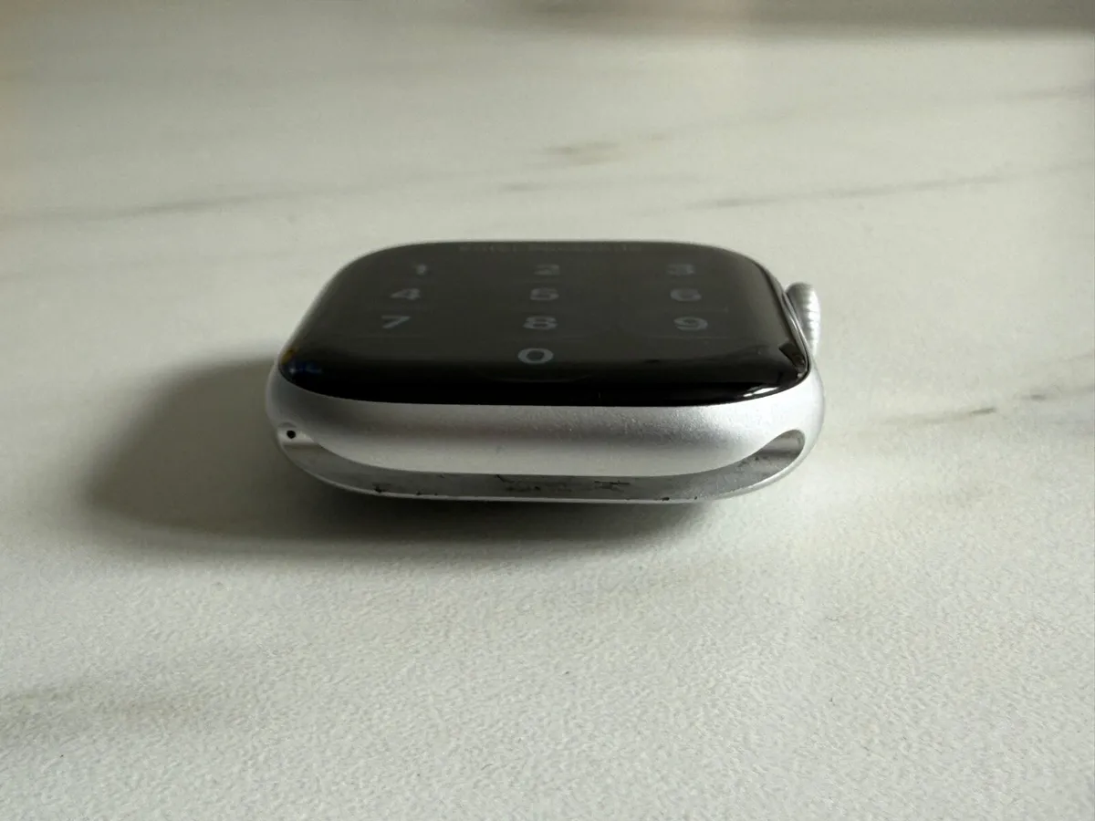 Apple Watch Series 10 46mm - Image 3