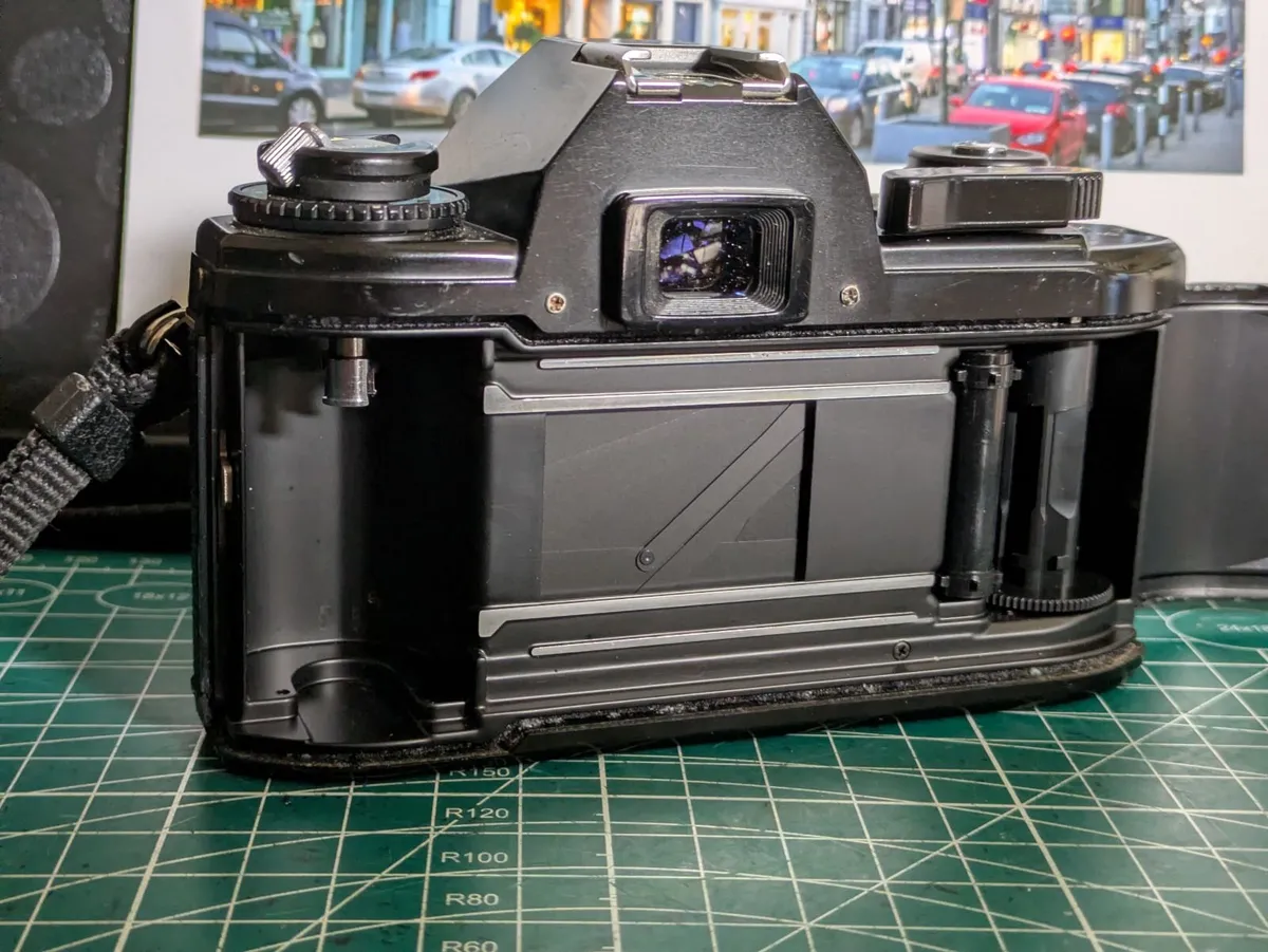 🎞️ Nikon EM SLR + 50mm 1.8 pancake lens - Image 3