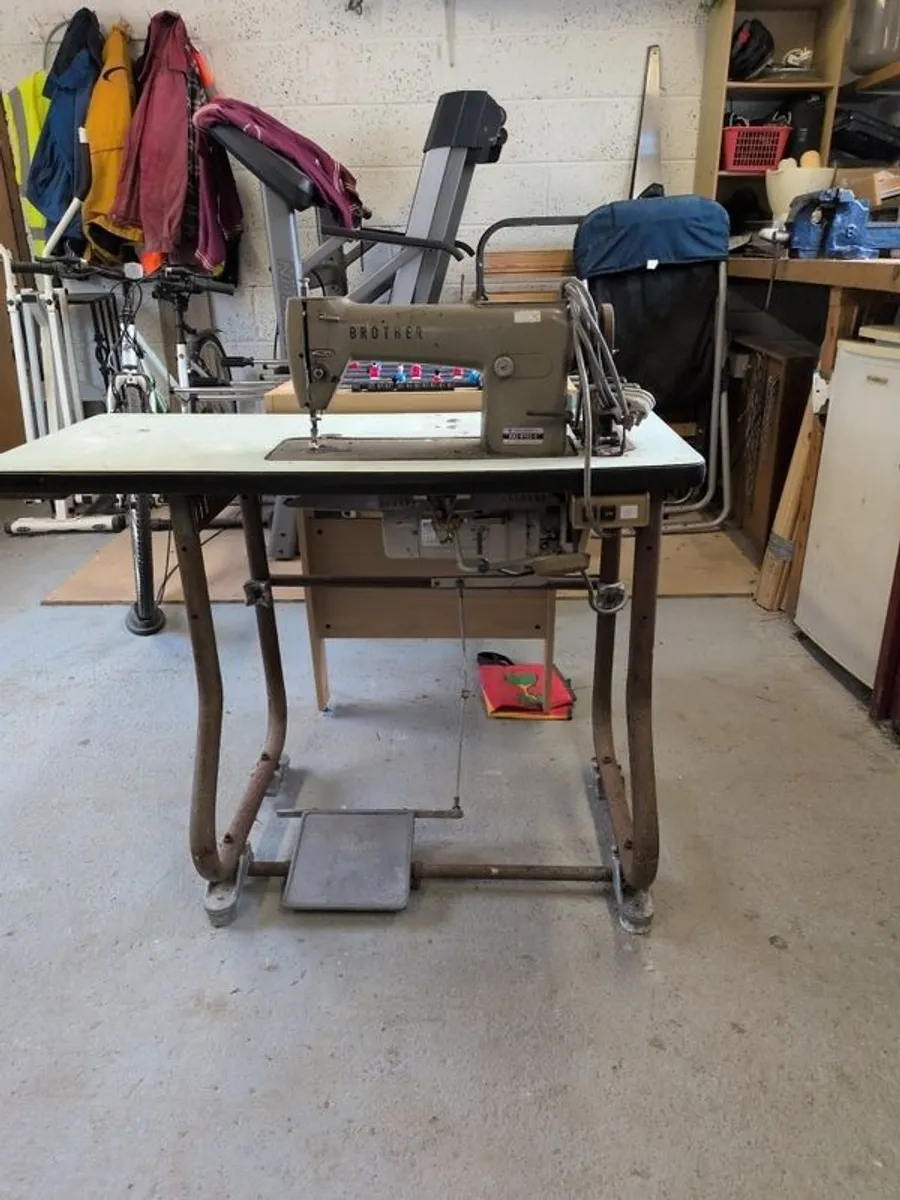 BROTHER Sewing Machine