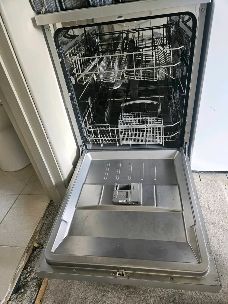 Thor Silver Dishwasher - Image 3