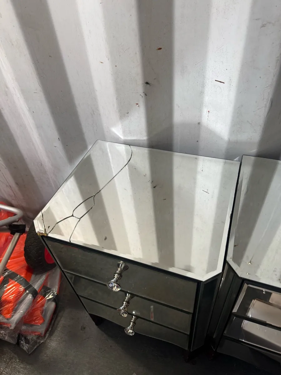 Mirror bedside lockers - Image 3